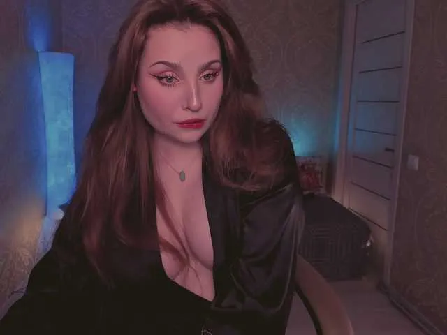Live sex webcam photo for Esmeerrr #292258630