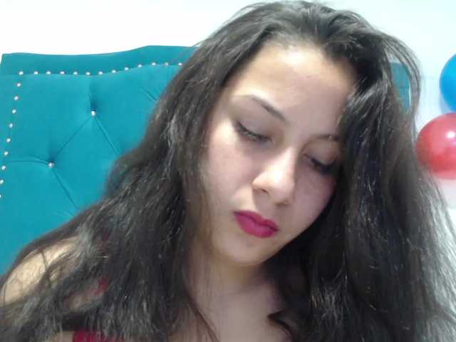 Live sex webcam photo for Esmeralda-gre #274073271