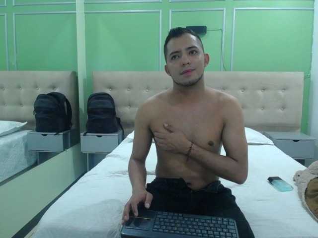 Live sex webcam photo for Esteban-fetish #277280221