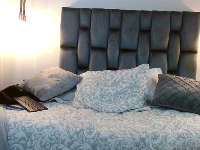 Live sex webcam photo for Esteffy36 #276538609