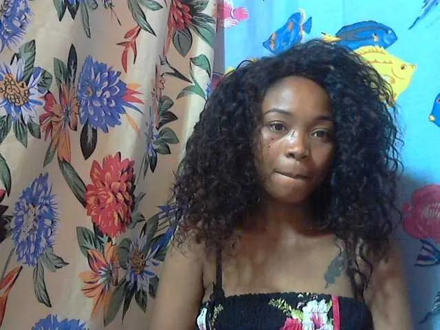 Live sex webcam photo for Estelahh #291306821