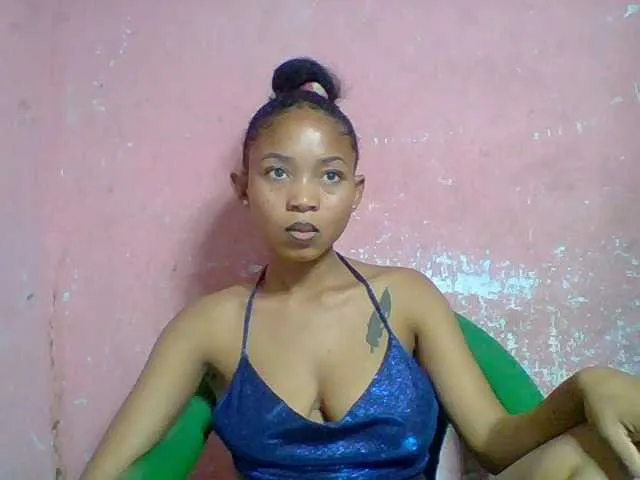 Live sex webcam photo for Estelahh #291640989