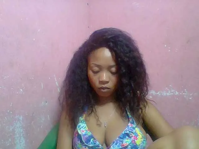 Live sex webcam photo for Estelahh #291859307