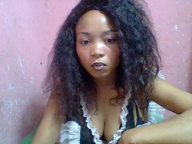 Live sex webcam photo for Estelahh #292025108