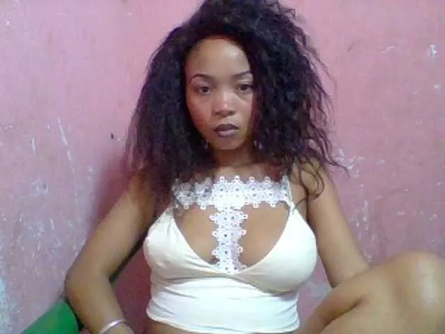 Live sex webcam photo for Estelahh #292031959