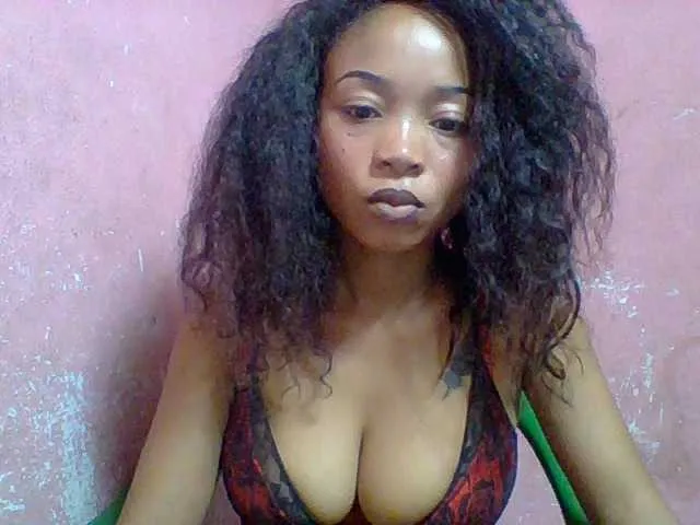 Live sex webcam photo for Estelahh #292039370