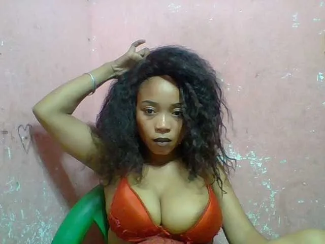 Live sex webcam photo for Estelahh #292387998