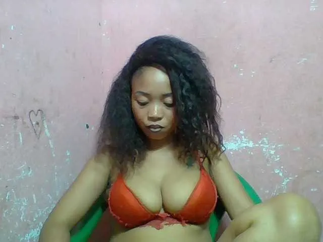 Live sex webcam photo for Estelahh #292420971