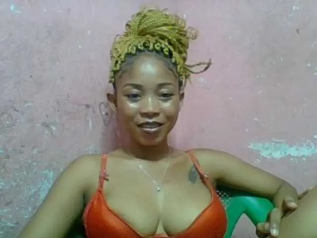 Live sex webcam photo for Estelahh #292598407