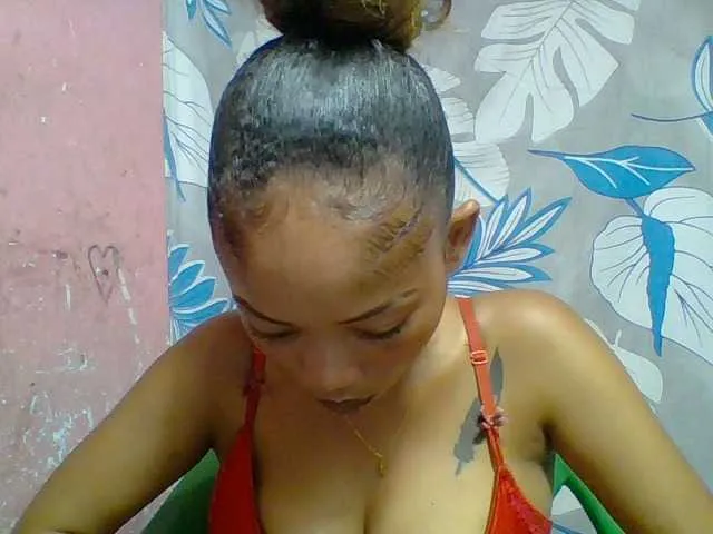 Live sex webcam photo for Estelahh #292702325