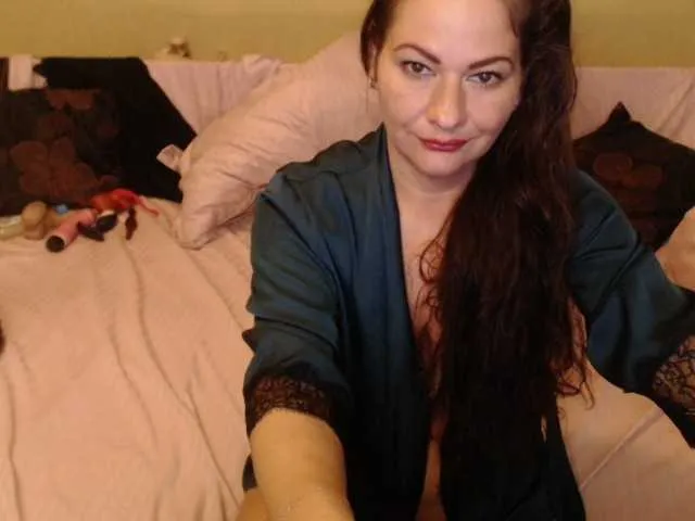 Live sex webcam photo for EstelleRossex #275697195