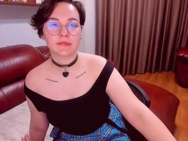 Live sex webcam photo for EsterOcean #273015444