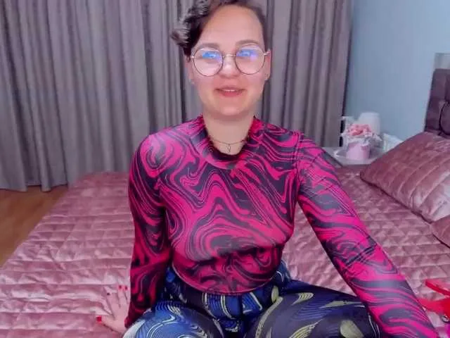 Live sex webcam photo for EsterOcean #273691001