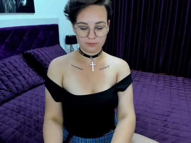 Live sex webcam photo for EsterOcean #274150801