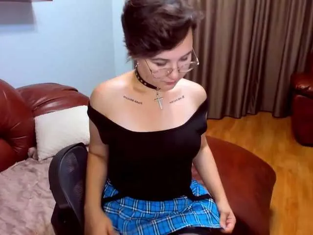 Live sex webcam photo for EsterOcean #274356258