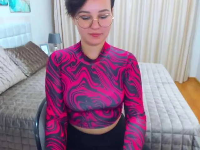 Live sex webcam photo for EsterOcean #274463728