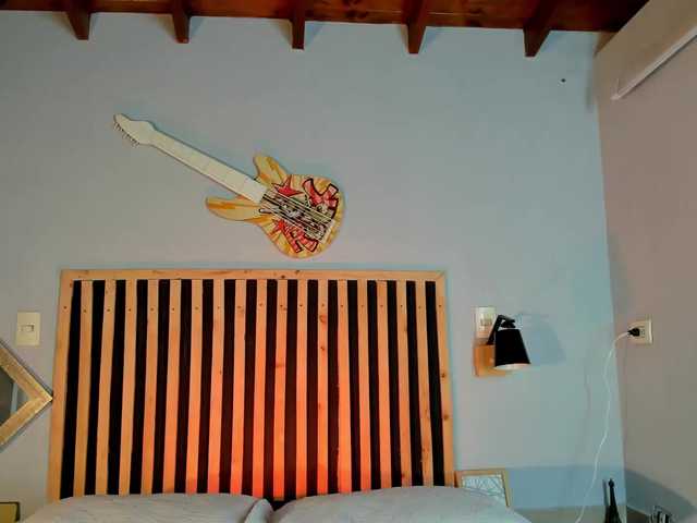 Live sex webcam photo for Esteveen-M #275646856