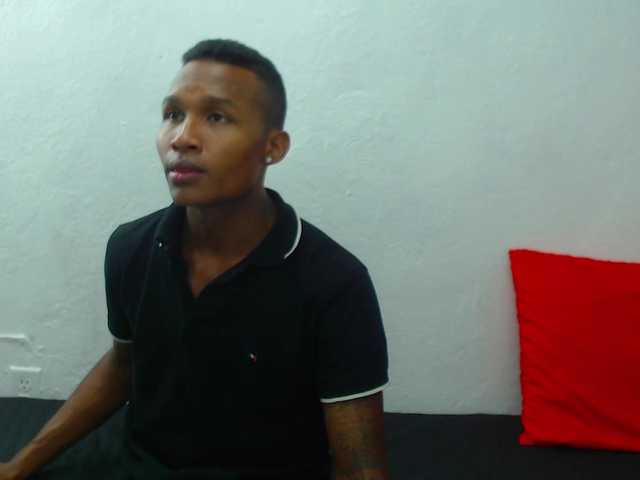 Live sex webcam photo for Esteveen-O #274077925