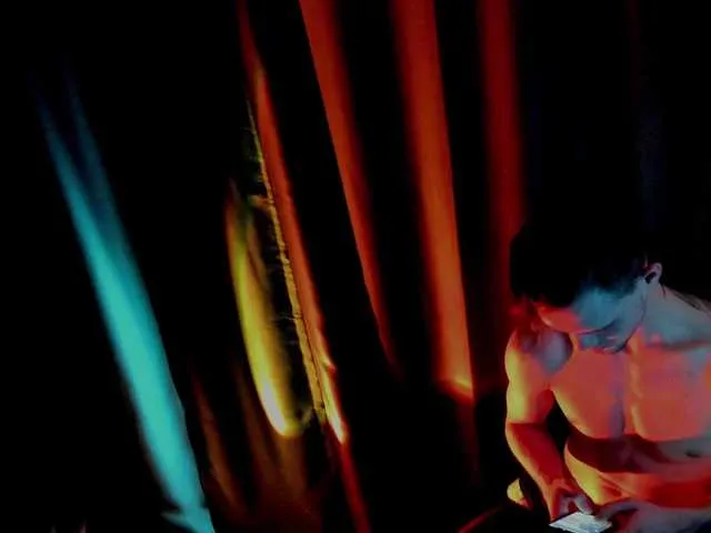 Live sex webcam photo for Et1enne #275434040