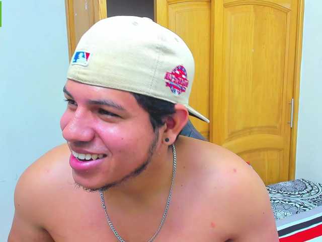 Live sex webcam photo for Ethan-Michael #275660603