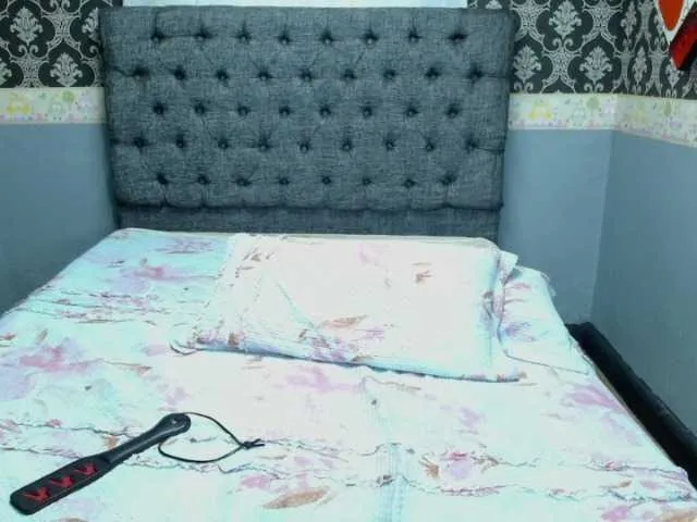 Live sex webcam photo for EthanAndLinda #273964858