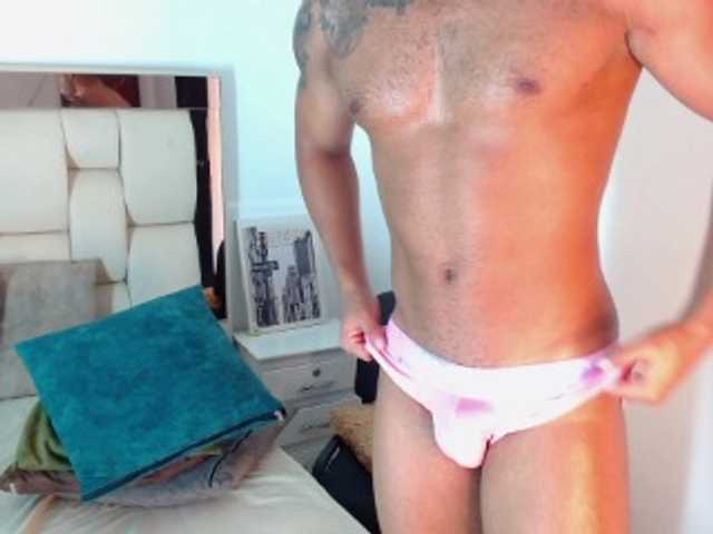 Live sex webcam photo for EthanBrowm #276525906