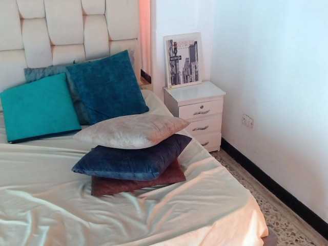 Live sex webcam photo for EthanBrowm #276679741