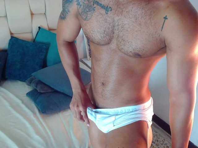 Live sex webcam photo for EthanBrowm #276937820