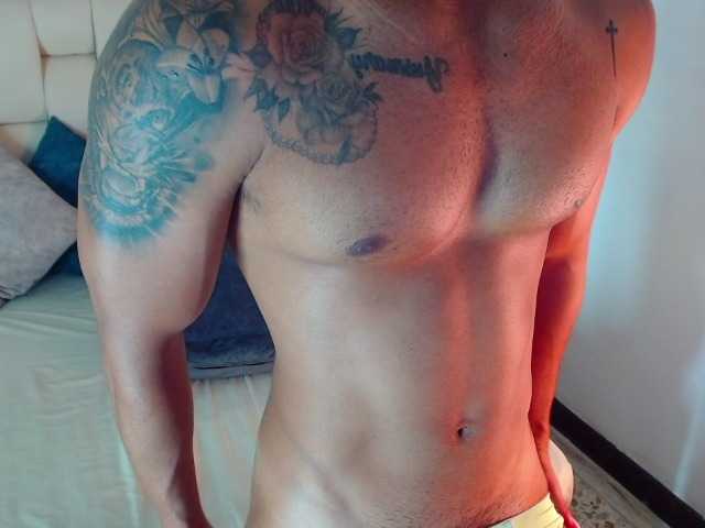 Live sex webcam photo for EthanBrowm #277023523