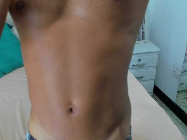 Live sex webcam photo for EthanBrowm #277739766