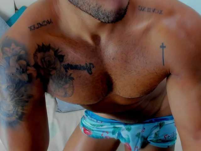 Live sex webcam photo for EthanBrowm #278156541