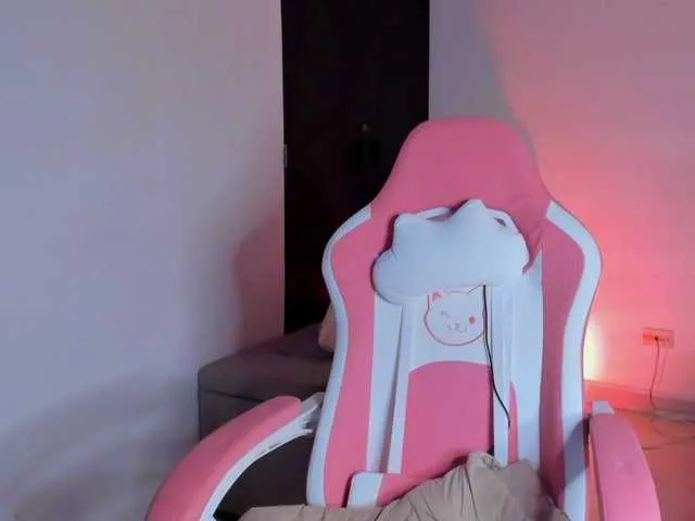 Live sex webcam photo for EthanBrowm #289913499