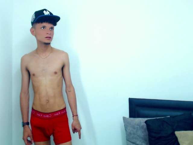 Live sex webcam photo for EthanLiam #275882626