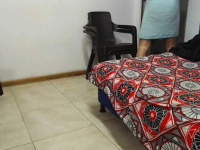 Live sex webcam photo for EthanSaenz #274471705