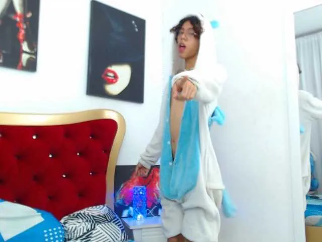 Live sex webcam photo for EthanStitch #277898069