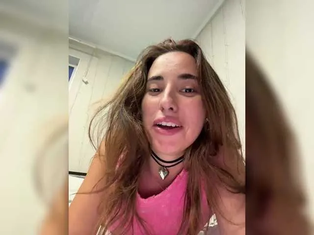 Live sex webcam photo for Etokiska #290381755