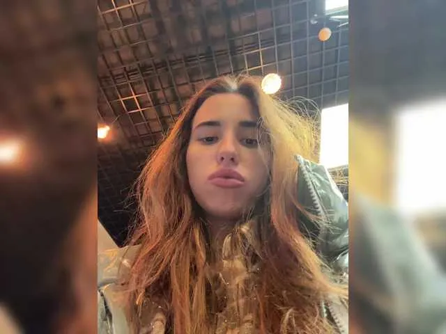 Live sex webcam photo for Etokiska #290459345