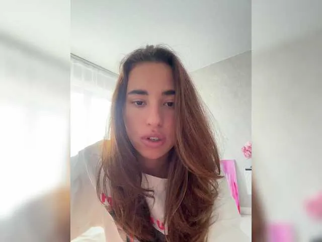 Live sex webcam photo for Etokiska #290798315