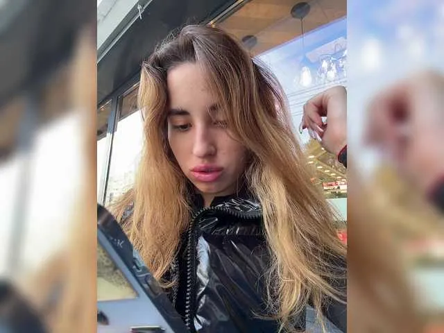 Live sex webcam photo for Etokiska #291641850