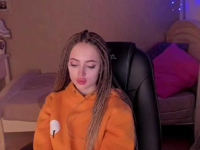 Live sex webcam photo for EtsuLun #272683569