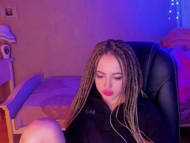 Live sex webcam photo for EtsuLun #272764586