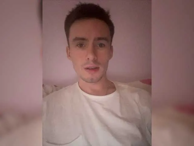 Live sex webcam photo for EvGeNiY2727 #276928720