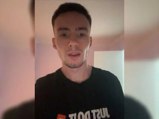 Live sex webcam photo for EvGeNiY2727 #277017193