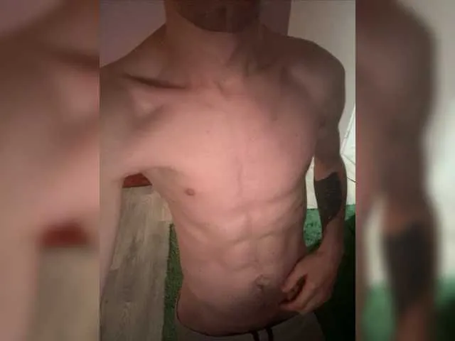 Live sex webcam photo for EvGeNiY2727 #277399793