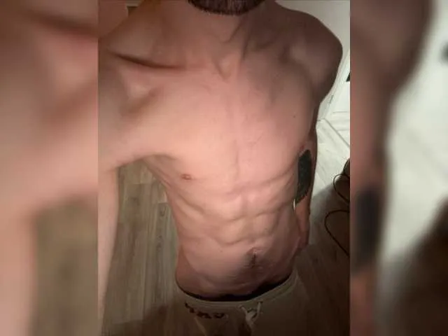 Live sex webcam photo for EvGeNiY2727 #277555787