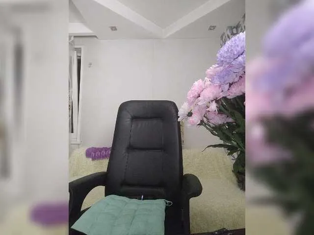 Live sex webcam photo for Eva-Bella #276038212