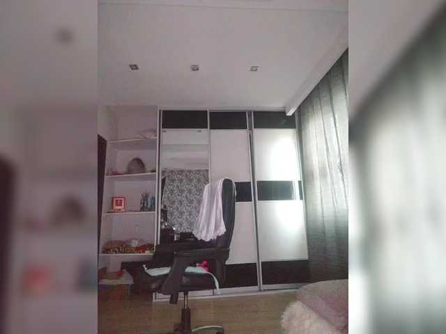 Live sex webcam photo for Eva-Bella #290837681