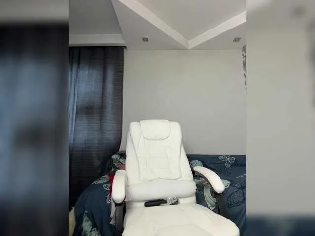 Live sex webcam photo for Eva-Bella #291718455