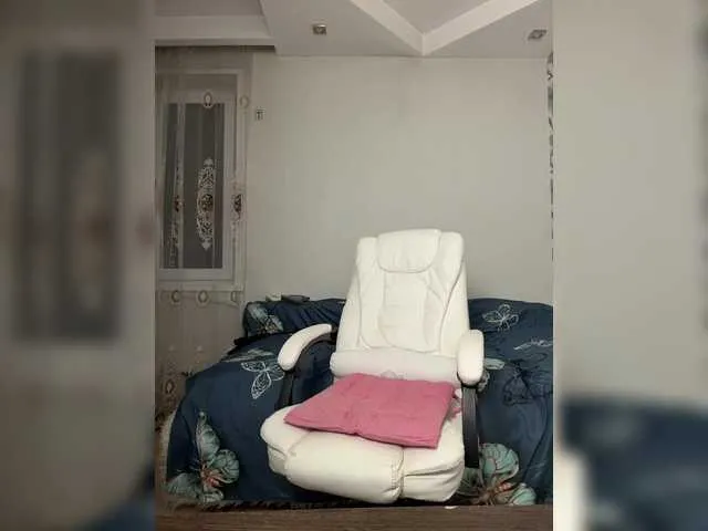 Live sex webcam photo for Eva-Bella #292287317