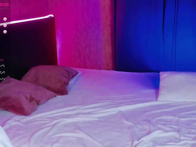 Live sex webcam photo for Eva-Blonde #272929859